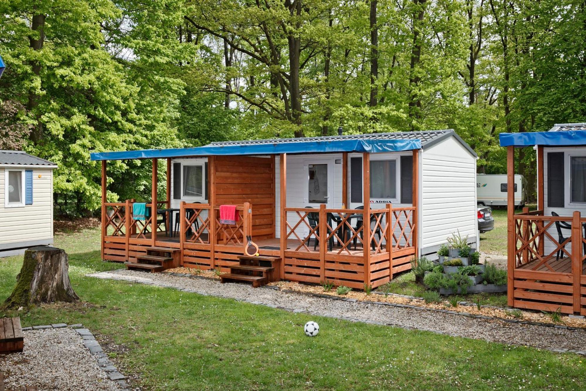 Knaus Campingpark Bad Dürkheim Exteriör bild